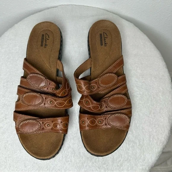 NWOB Clarks Leisa Faye Tan Brown Leather Size 10M - Picture 4 of 10